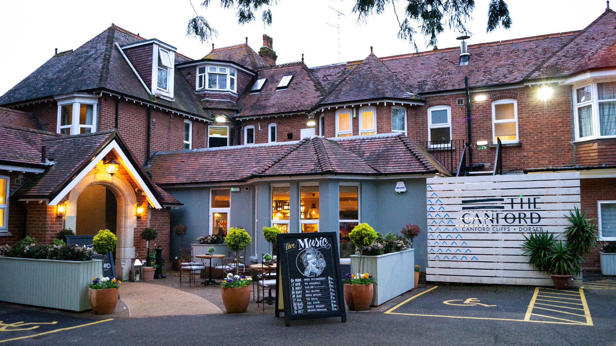 Sandbanks Property > Luxury Homes & Properties in Poole